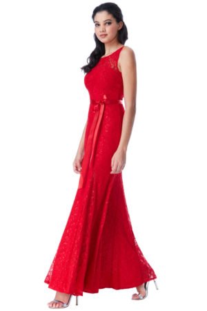 ilga nėriniuota suknelė raudonos spalvos
