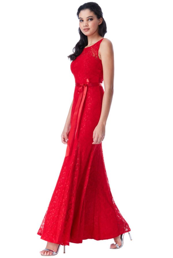 ilga nėriniuota suknelė raudonos spalvos
